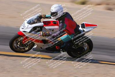 media/Dec-10-2023-SoCal Trackdays (Sun) [[0ce70f5433]]/Turn 9 Inside Set 2 (1115am)/